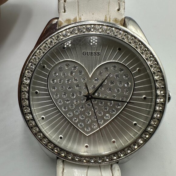 Guess Watch Women Silver Tone Heart Dial White Leather Band New Battery 9.5 Inch - Picture 3 of 13